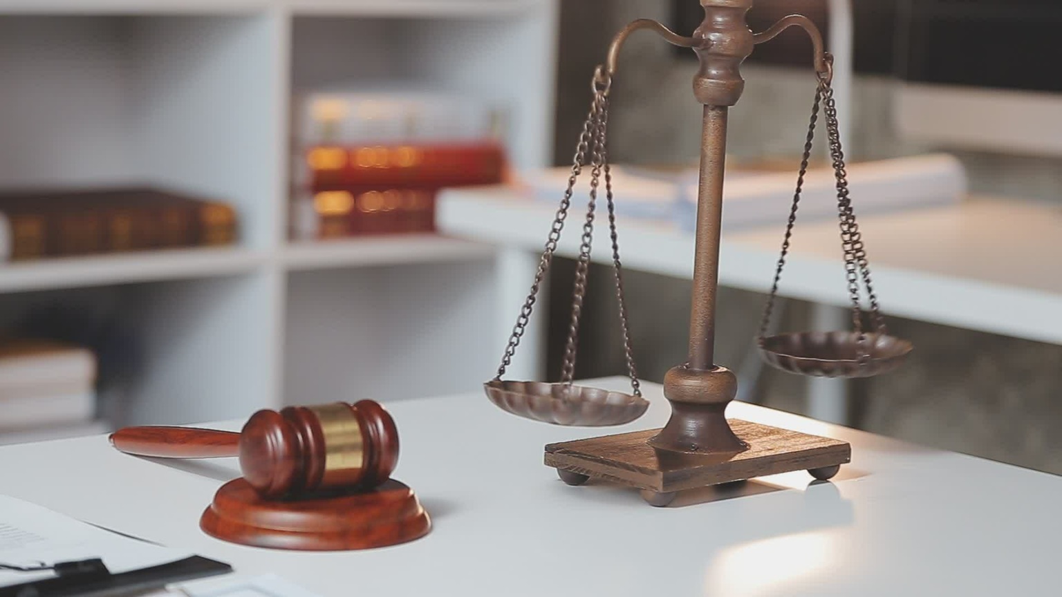 Choosing the Right Attorney Beyond the Google Reviews